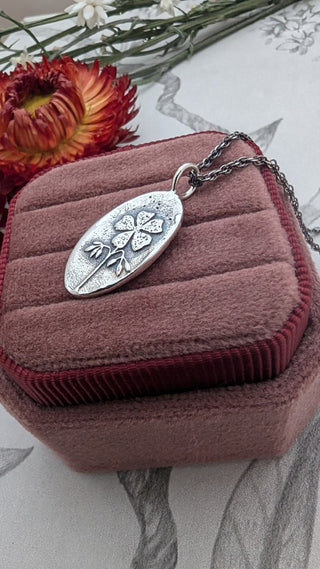 Antique silver medallion, Fleur de Mauve