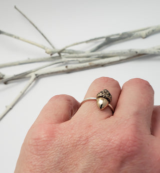 Oak acorn ring in bronze and silver