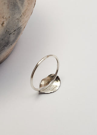 Elm leaf ring in oxidized silver