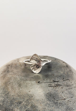 Silver Ginkgo leaf ring