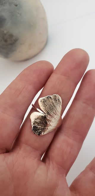 Ginkgo leaf ring in bronze and silver