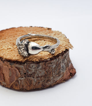 Oak Branch and Acorn Ring