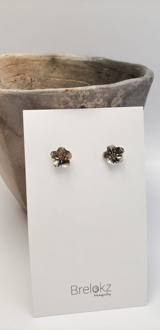 Forget-me-not flower earrings in oxidized silver