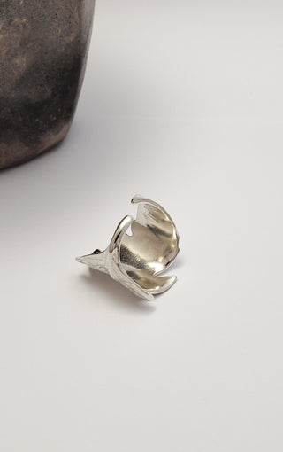 Tomato leaf ring in silver